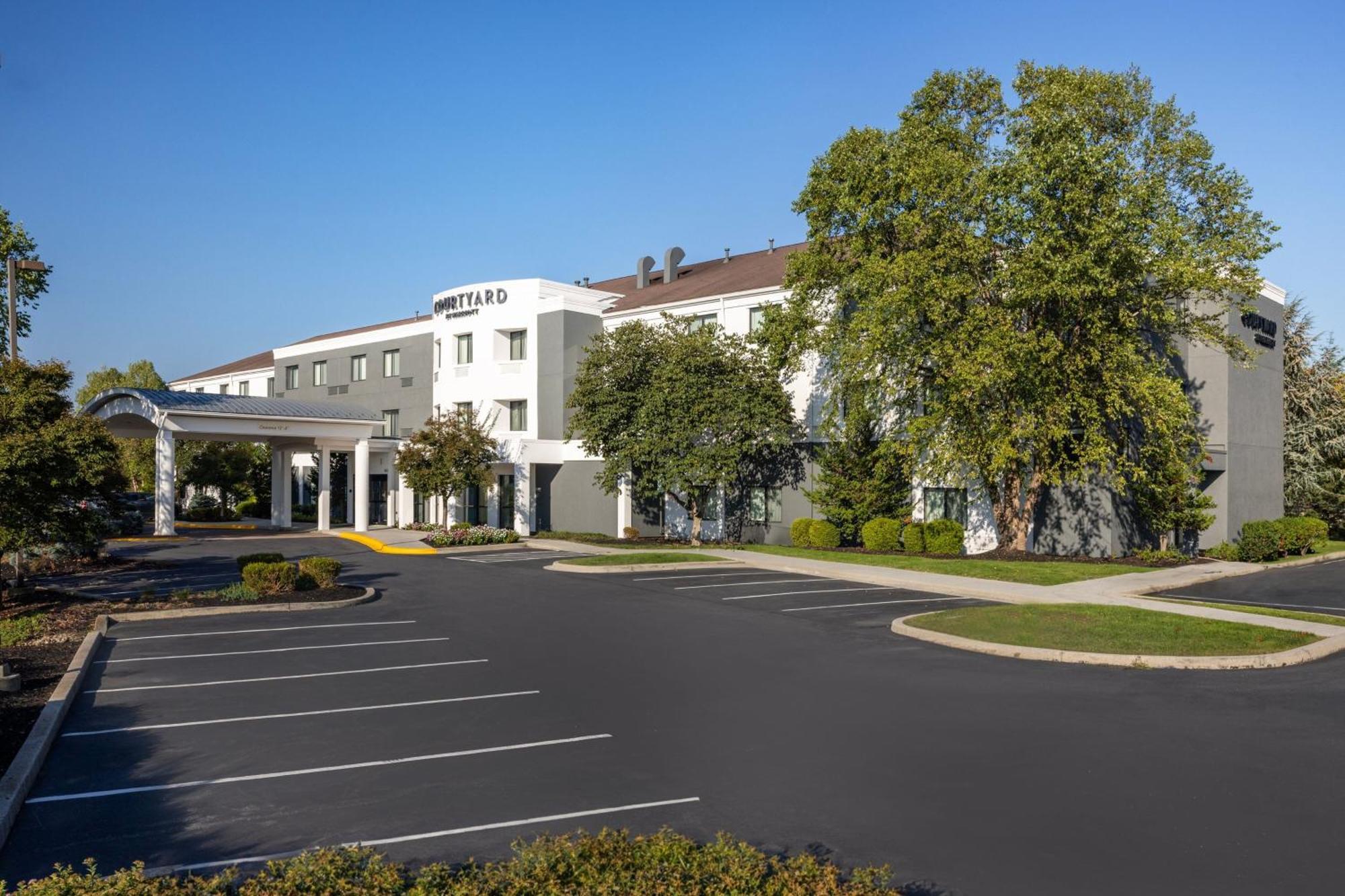 Courtyard By Marriott Harrisburg West/Mechanicsburg Exterior photo